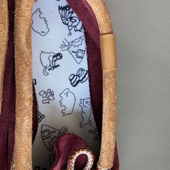 ANIMOC Canada Mocc sz L 6 suede leather moccasin slippers burgundy red plum NWOB - Picture 9 of 12